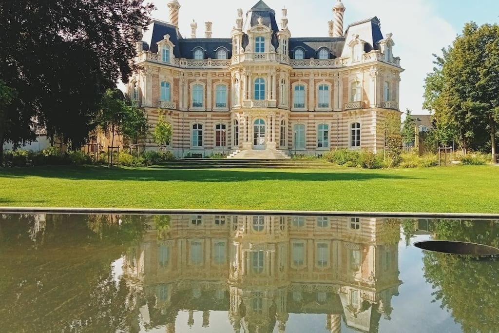 Les Loges Du Theatre Degustation Champagne Offerte Jacuzzi Sauna Jeux Velos Maison Prive 150M2 Historique 14Pers Max Emplacement Exceptionnel Et Chic, 200M De L'Avenue De Champagne, Gare, Musee, Jardins, Restaurations, Toutes Commodites Épernay Kültér fotó