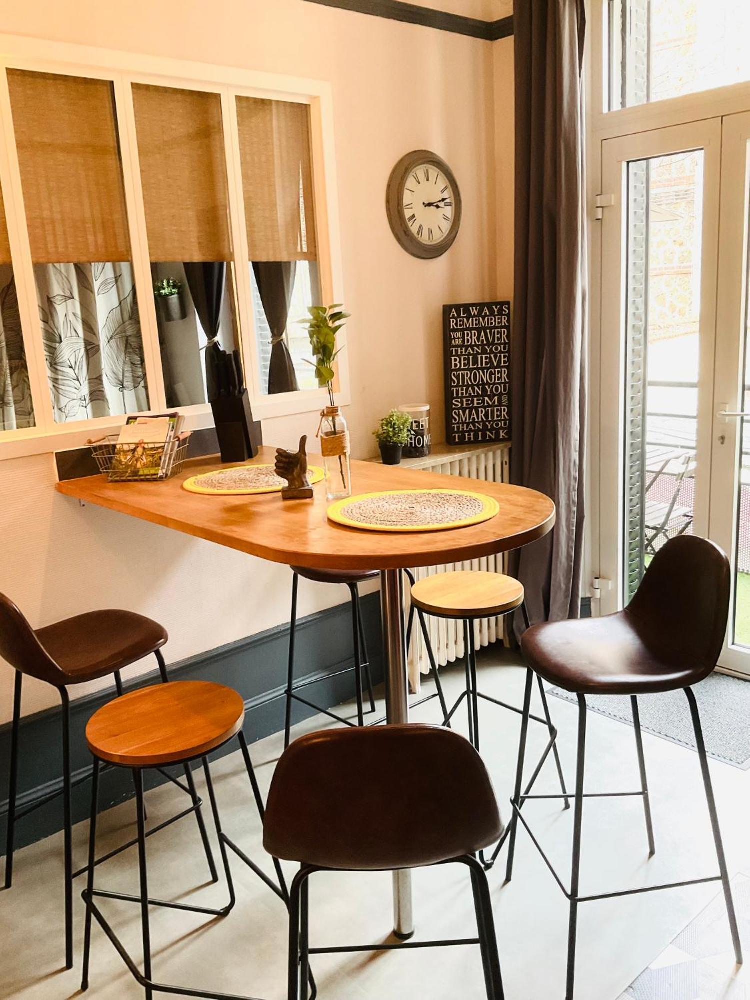 Les Loges Du Theatre Degustation Champagne Offerte Jacuzzi Sauna Jeux Velos Maison Prive 150M2 Historique 14Pers Max Emplacement Exceptionnel Et Chic, 200M De L'Avenue De Champagne, Gare, Musee, Jardins, Restaurations, Toutes Commodites Épernay Kültér fotó