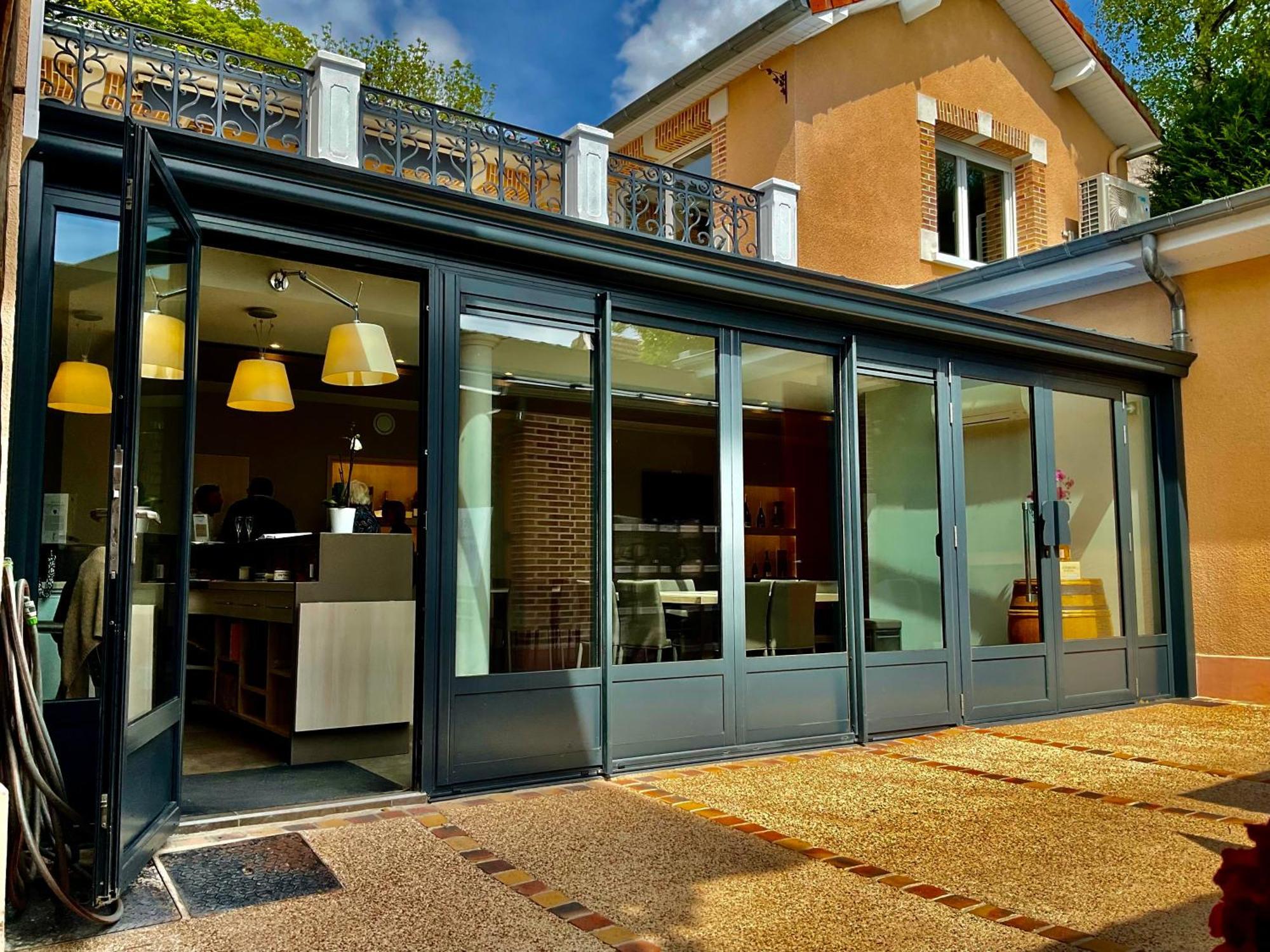Les Loges Du Theatre Degustation Champagne Offerte Jacuzzi Sauna Jeux Velos Maison Prive 150M2 Historique 14Pers Max Emplacement Exceptionnel Et Chic, 200M De L'Avenue De Champagne, Gare, Musee, Jardins, Restaurations, Toutes Commodites Épernay Kültér fotó