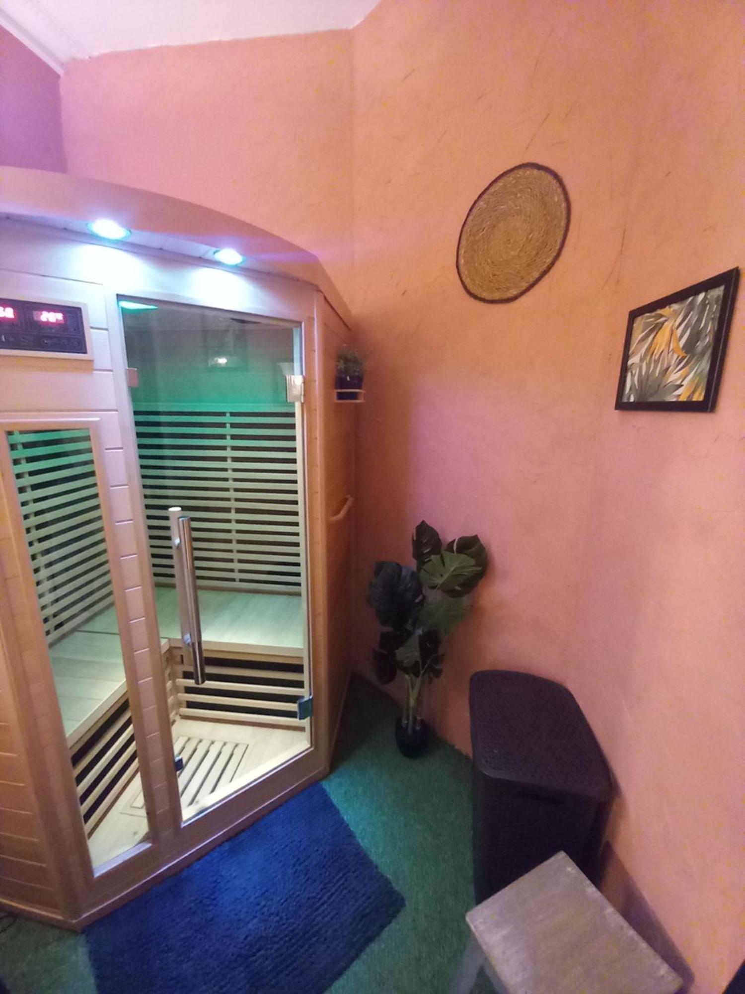 Les Loges Du Theatre Degustation Champagne Offerte Jacuzzi Sauna Jeux Velos Maison Prive 150M2 Historique 14Pers Max Emplacement Exceptionnel Et Chic, 200M De L'Avenue De Champagne, Gare, Musee, Jardins, Restaurations, Toutes Commodites Épernay Kültér fotó