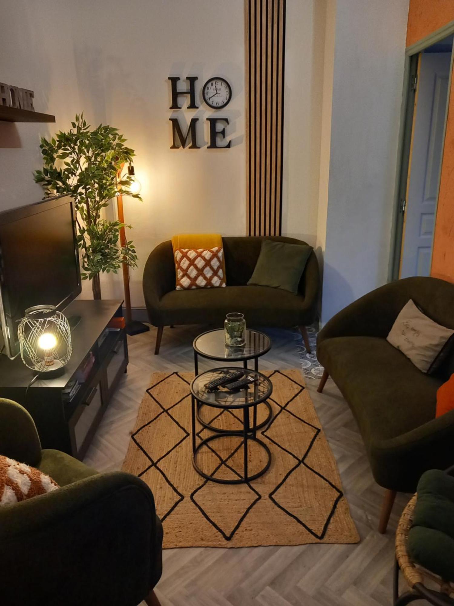 Les Loges Du Theatre Degustation Champagne Offerte Jacuzzi Sauna Jeux Velos Maison Prive 150M2 Historique 14Pers Max Emplacement Exceptionnel Et Chic, 200M De L'Avenue De Champagne, Gare, Musee, Jardins, Restaurations, Toutes Commodites Épernay Kültér fotó